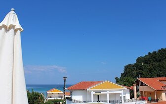 Apartmánový dom Ilion - výhľad - autobusový zájazd CK Turancar - Grécko, Thasos, Skala Potamias Apartmánový dom Ilion - výhľad - autobusový zájazd CK Turancar - Grécko, Thasos, Skala Potamias