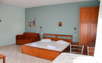Apartmánový dom Vergina - izba - autobusový zájazd CK Turancar -  Grécko, Thasos, Skala Potamias Apartmánový dom Vergina - izba - autobusový zájazd CK Turancar -  Grécko, Thasos, Skala Potamias