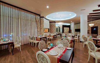 Limak Atlantis De Luxe Resort - á la carte reštaurácia - letecký zájazd CK Turancar - Turecko, Belek