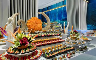 Limak Atlantis De Luxe Resort - bufetové stoly - letecký zájazd CK Turancar - Turecko, Belek