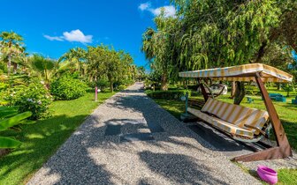 Vonresort Golden Coast - záhrada - letecký zájazd CK Turancar - Turecko, Colakli