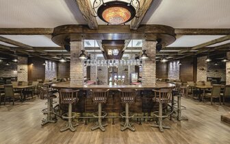 Vonresort Golden Coast - irish pub - letecký zájazd CK Turancar - Turecko, Colakli