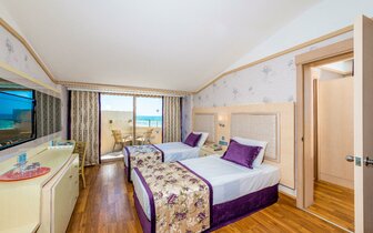 Von Resort Golden Coast - dvojspálňová rodinná izba - letecký zájazd CK Turancar - Turecko, Colakli