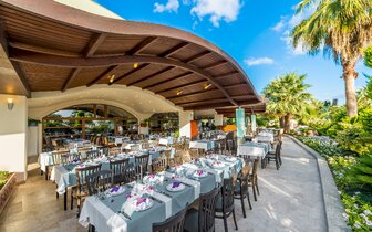 Von Resort Golden Coast - terasa - letecký zájazd CK Turancar - Turecko, Colakli