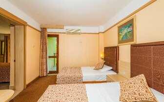 Vonresort Golden Beach - izba - letecký zájazd CK Turancar - Turecko, Colakli