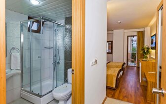 Eftalia Downtown - kúpeľňa - letecký zájazd CK Turancar - Turecko, Alanya