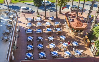 Eftalia Downtown - terasa - letecký zájazd CK Turancar - Turecko, Alanya