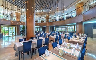 Orfeus Park Hotel - hlavná reštaurácia - letecký zájazd CK Turancar - Turecko, Colakli