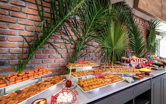 Orfeus Park Hotel - bufetové stoly - letecký zájazd CK Turancar - Turecko, Colakli