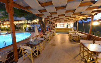 Anitas Beach - bazén - letecký zájazd CK Turancar - Turecko, Konakli