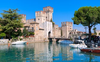 Poznávacie zájazdy CK Turancar, Alpské jazerá a Verona, Sirmione Poznávacie zájazdy CK Turancar, Alpské jazerá a Verona, Sirmione