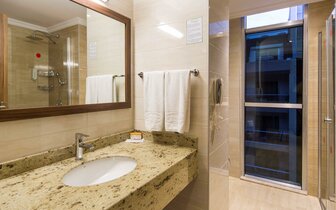 Dizalya Palm Green - kúpelňa - letecký zájazd CK Turancar - Turecko, Konakli