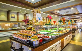 Dizalya Palm Green - bufetové stoly - letecký zájazd CK Turancar - Turecko, Konakli