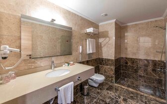 Club Dizalya Hotel - kúpelňa - letecký zájazd CK Turancar - Turecko, Konakli