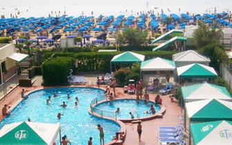 Hotel Caravelle v Lido di Jesolo, pobytové zájazdy autobusovou a individuálnou dopravou CK TURANCAR