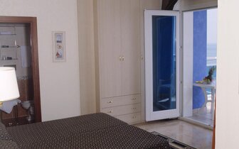 Hotel Caravelle v Lido di Jesolo, pobytové zájazdy autobusovou a individuálnou dopravou CK TURANCAR