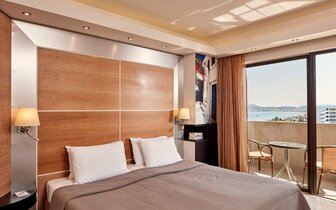 Hotel Esperos Mare - izba s výhľadom na more - letecký zájazd CK Turancar - Faliraki, Rodos Hotel Esperos Mare - izba s výhľadom na more - letecký zájazd CK Turancar - Faliraki, Rodos