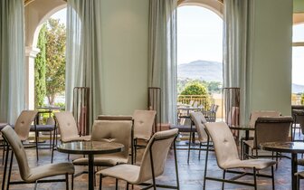 Hotel Lindos Imperial Resort and Spa - hlavný bar - letecký zájazd CK Turancar - Kiotari, Rodos