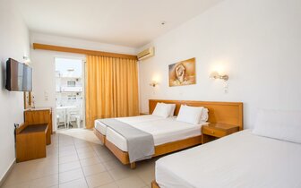 Hotel Tsampika - dvojlôžková izba s prístelkou - letecký zájazd CK Turancar - Faliraki, Rodos Hotel Tsampika - dvojlôžková izba s prístelkou - letecký zájazd CK Turancar - Faliraki, Rodos