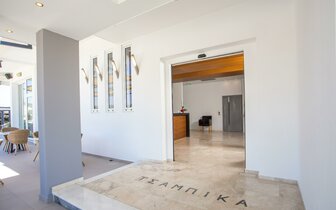 Hotel Tsampika - vchod do hotela - letecký zájazd CK Turancar - Faliraki, Rodos Hotel Tsampika - vchod do hotela - letecký zájazd CK Turancar - Faliraki, Rodos