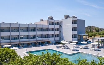 Hotel Tsampika - bazén - letecký zájazd CK Turancar - Faliraki, Rodos Hotel Tsampika - bazén - letecký zájazd CK Turancar - Faliraki, Rodos