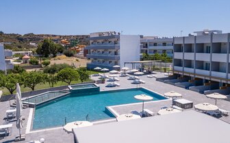 Hotel Tsampika - bazén - letecký zájazd CK Turancar - Faliraki, Rodos Hotel Tsampika - bazén - letecký zájazd CK Turancar - Faliraki, Rodos