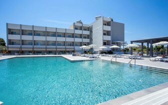 Hotel Tsampika - bazén - letecký zájazd CK Turancar - Faliraki, Rodos Hotel Tsampika - bazén - letecký zájazd CK Turancar - Faliraki, Rodos