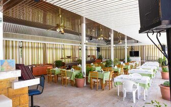 Hotel Tsampika - reštaurácia - letecký zájazd CK Turancar - Faliraki, Rodos Hotel Tsampika - reštaurácia - letecký zájazd CK Turancar - Faliraki, Rodos