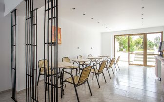 Hotel Nikos - reštaurácia - letecký zájazd CK Turancar - Faliraki, Rodos