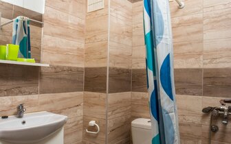 Hotel Nikos - kupelňa - letecký zájazd CK Turancar - Faliraki, Rodos