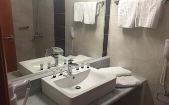 Hotel Diagoras - kupelňa - letecký zájazd CK Turancar - Faliraki, Rodos