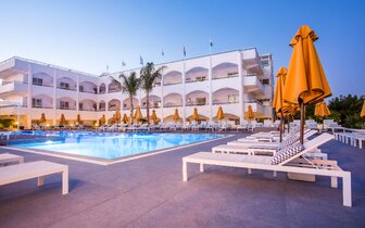 Hotel Orion - bazén - letecký zájazd CK Turancar (Rodos, Faliraki)