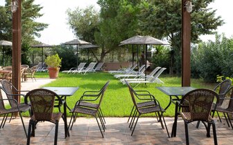 Hotel Rose - pool bar - letecký zájazd CK Turancar - Kallithea, Rodos