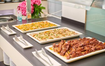 DWO Les Palmeres - bufetové stoly - letecký zájazd CK Turancar - Španielsko, Calella