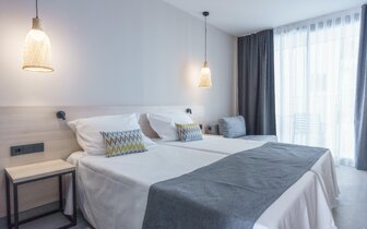 DWO Les Palmeres - izba- letecký zájazd CK Turancar - Španielsko, Calella