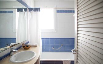 DWO Les Palmeres - izba- letecký zájazd CK Turancar - Španielsko, Calella