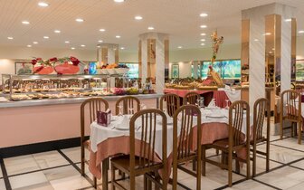 Royal Sun - reštaurácia - letecký zájazd CK Turancar - Španielsko, Santa Susanna