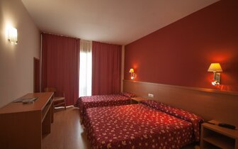 Surfmar - izba štandart - letecký zájazd CK Turancar - Španielsko, Lloret de Mar