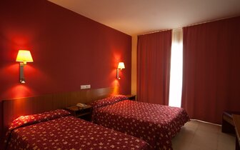 Surfmar - izba štandart - letecký zájazd CK Turancar - Španielsko, Lloret de Mar