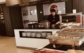 Surfmar - bufetové stoly - letecký zájazd CK Turancar - Španielsko, Lloret de Mar