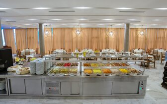 Hotel Horizont - reštaurácia - letecký zájazd CK Turancar - Albánsko, Durres