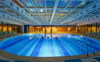 Diamond Premium Hotel & Spa - vnútorný bazén - letecký zájazd CK Turancar - Turecko, Titreyengöl 