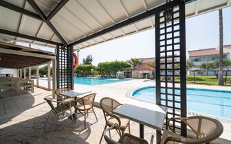 K.Illios Resort - pool bar - letecky zájazd CK Turancar - Tigaki, Kos