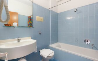 Hotel Harry´s individuálnou a autobusovou dopravou, dovolenka s CK TURANCAR