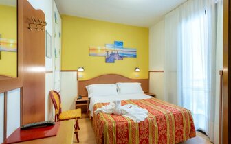 Hotel Harry´s individuálnou a autobusovou dopravou, dovolenka s CK TURANCAR