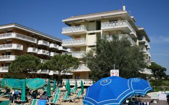 Rezidencia Diplomatic v Lido di Jesolo, zájazdy individuálnou a autobusovou dopravou do Talianska CK TURANCAR