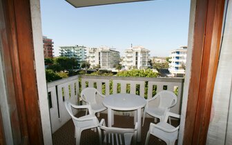 Rezidencia Diplomatic v Lido di Jesolo, zájazdy individuálnou a autobusovou dopravou do Talianska CK TURANCAR