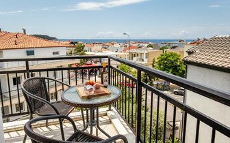 Apartmány Ianos - terasa - autobusový zájazd CK Turancar - Grécko, Thasos, Potos Apartmány Ianos - terasa - autobusový zájazd CK Turancar - Grécko, Thasos, Potos