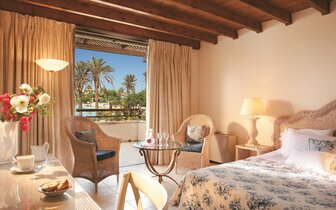 Grecotel Lux Me Kos - bungalov bočný výhľad na more - letecky zájazd CK Turancar - Psalidi, Kos