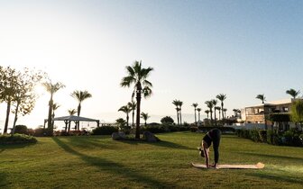 Grecotel Lux Me Kos - hotelová záhrada a jóga - letecky zájazd CK Turancar - Psalidi, Kos